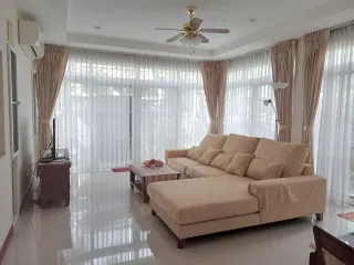 For sale 4 bedrooms house in Mueang Chiang Mai, Chiang Mai