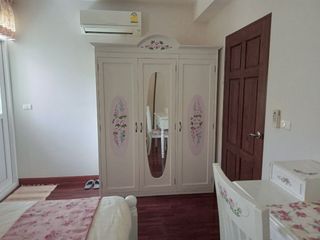 For sale 4 bedrooms house in Mueang Chiang Mai, Chiang Mai