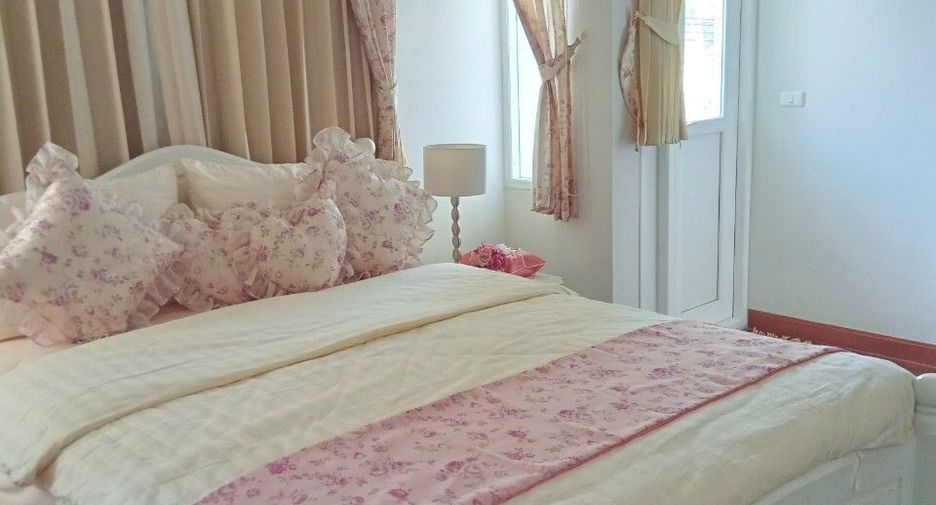 For sale 4 bedrooms house in Mueang Chiang Mai, Chiang Mai