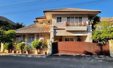 For sale 4 bedrooms house in Mueang Chiang Mai, Chiang Mai