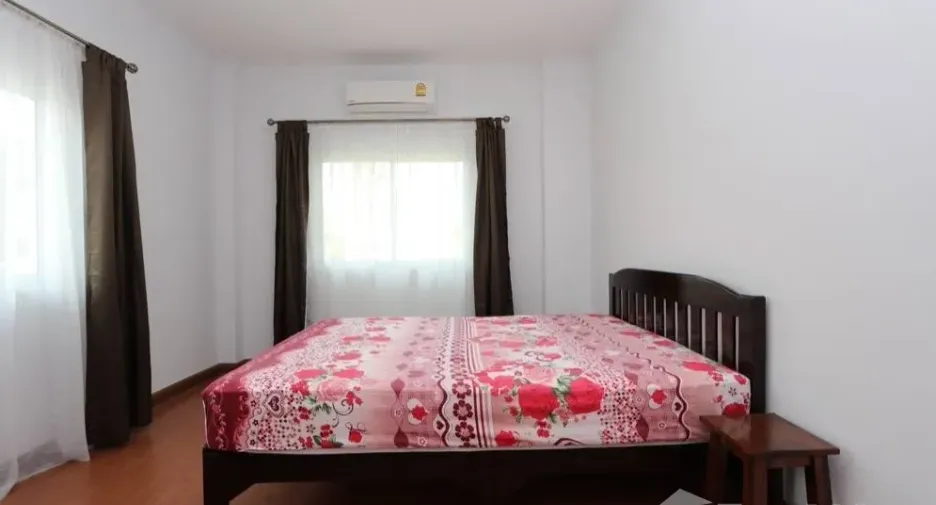 Haus zur Miete mit 4 Zimmer in Saraphi, Chiang Mai