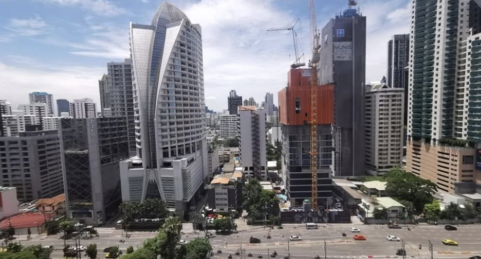 For sale and for rent 2 bedrooms condo in Khlong Toei, Bangkok