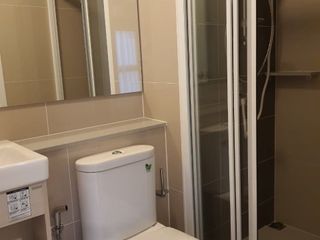 Condo en venta y en alquiler de estudio en Suan Luang, Bangkok
