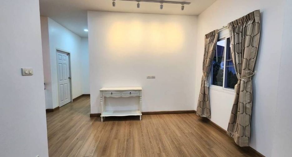 Haus zum Kauf mit 4 Zimmer in San Kamphaeng, Chiang Mai