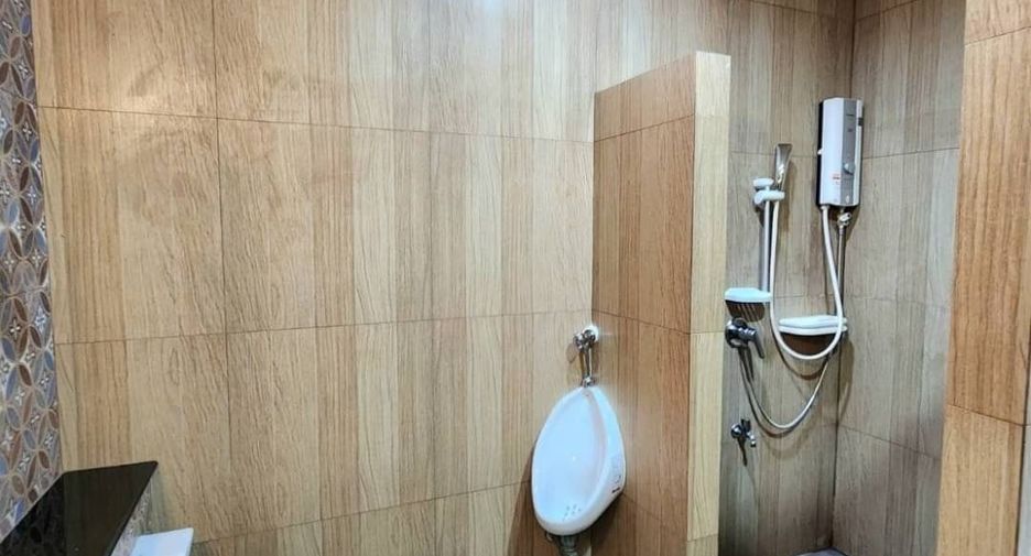 Haus zum Kauf mit 4 Zimmer in San Kamphaeng, Chiang Mai