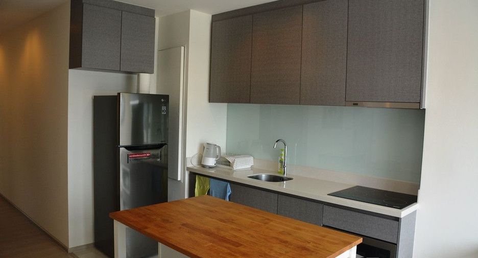 For sale 2 bedrooms condo in Khlong Toei, Bangkok