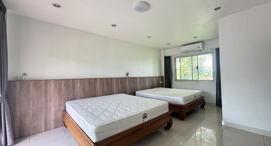 Villa en venta y en alquiler de 4 habitaciones en Bang Lamung, Chonburi