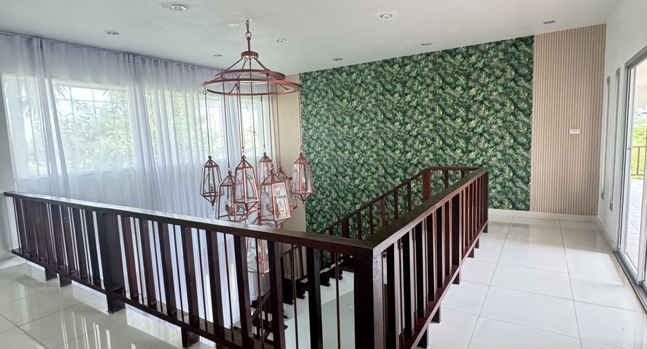 Villa en venta y en alquiler de 4 habitaciones en Bang Lamung, Chonburi