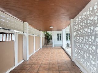 Villa en venta y en alquiler de 4 habitaciones en Bang Lamung, Chonburi