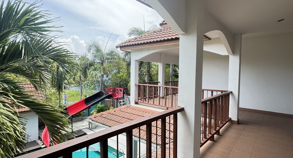 Villa en venta y en alquiler de 4 habitaciones en Bang Lamung, Chonburi