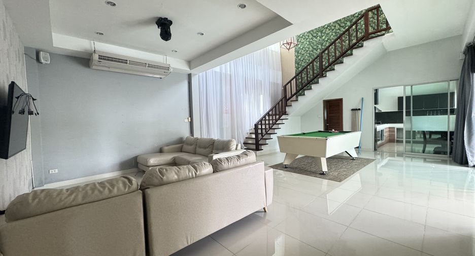 Villa en venta y en alquiler de 4 habitaciones en Bang Lamung, Chonburi