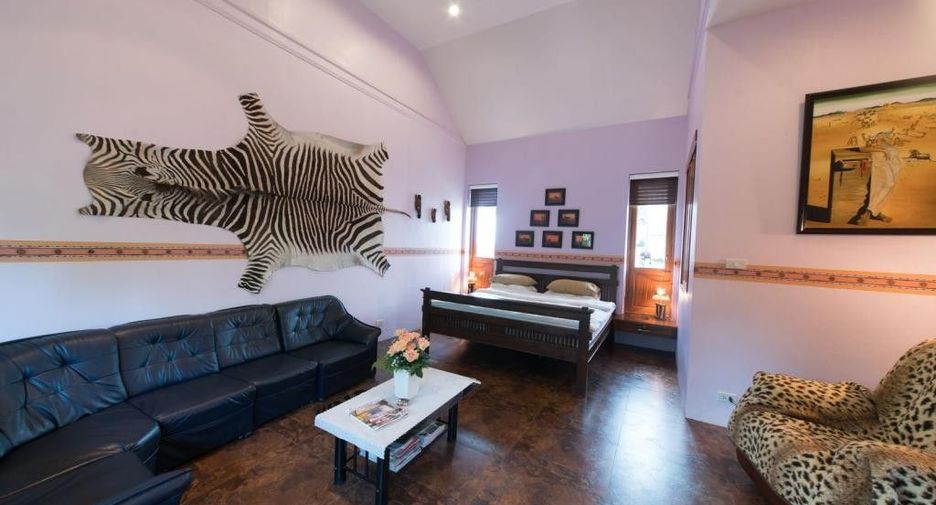 For sale 5 bedrooms villa in Mueang Chiang Mai, Chiang Mai