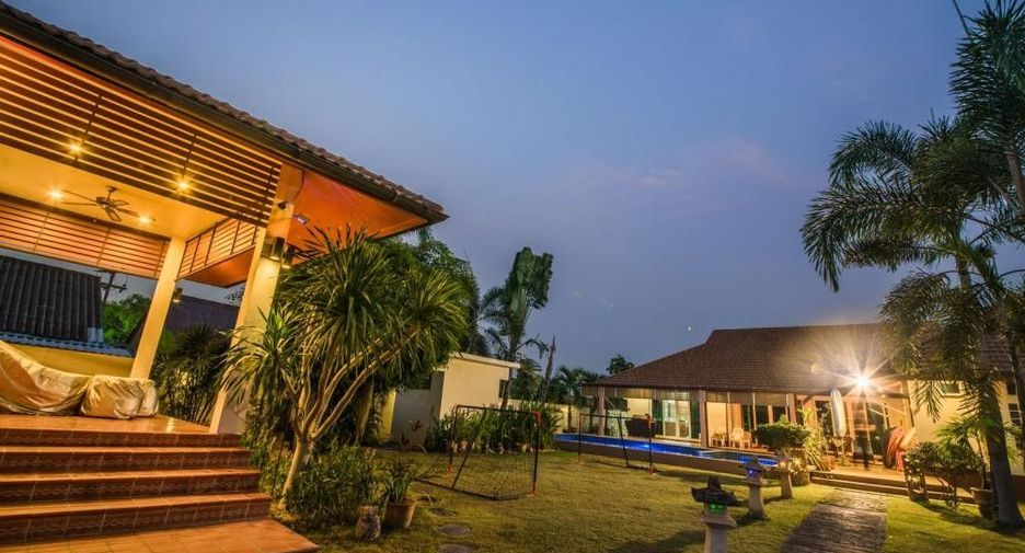 For sale 5 bedrooms villa in Mueang Chiang Mai, Chiang Mai