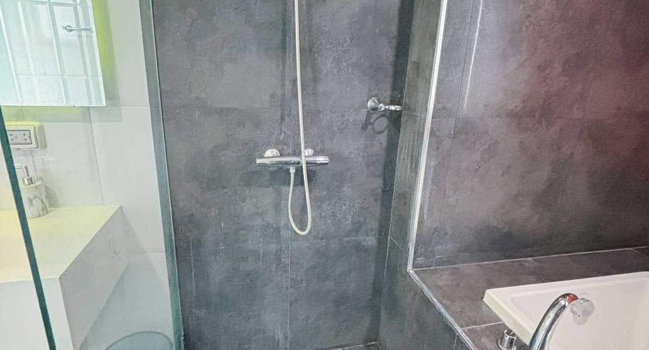 For rent 3 bedrooms condo in Mueang Chiang Mai, Chiang Mai