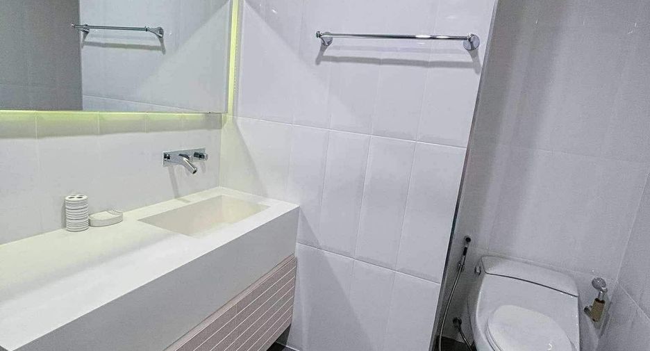 For rent 3 bedrooms condo in Mueang Chiang Mai, Chiang Mai