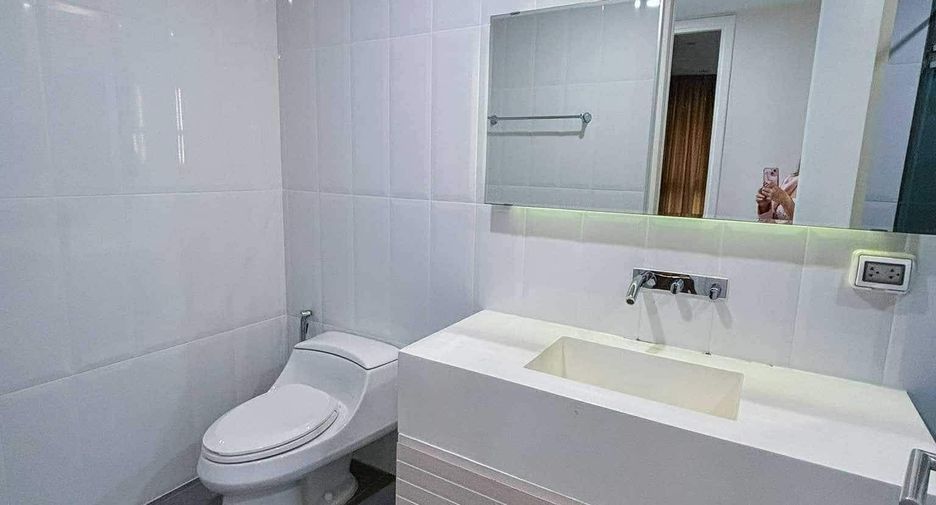For rent 3 bedrooms condo in Mueang Chiang Mai, Chiang Mai