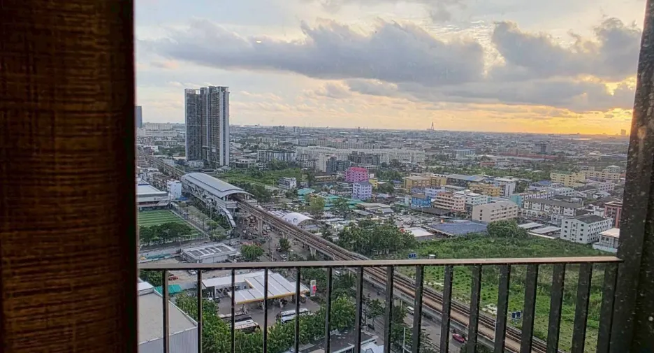For sale 1 bed condo in Bang Na, Bangkok