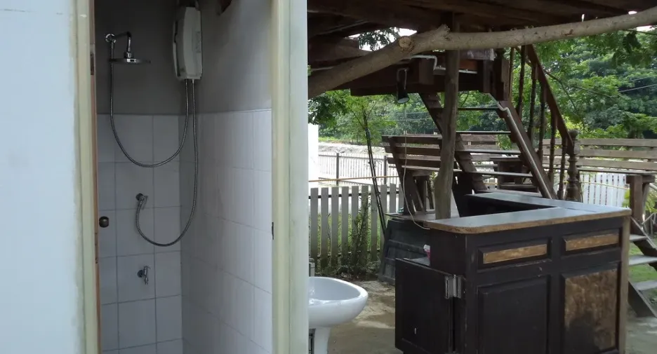 For rent 4 bedrooms house in San Sai, Chiang Mai