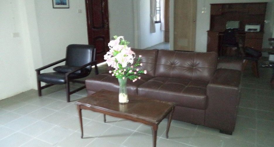 For rent 4 bedrooms house in San Sai, Chiang Mai