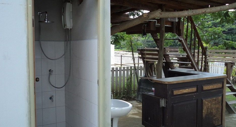 For rent 4 bedrooms house in San Sai, Chiang Mai