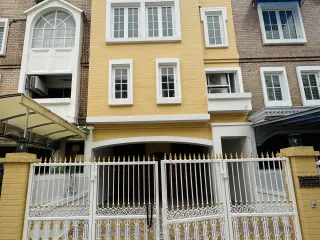For sale そして for rent 4 ベッドルーム house in Yan Nawa, Bangkok