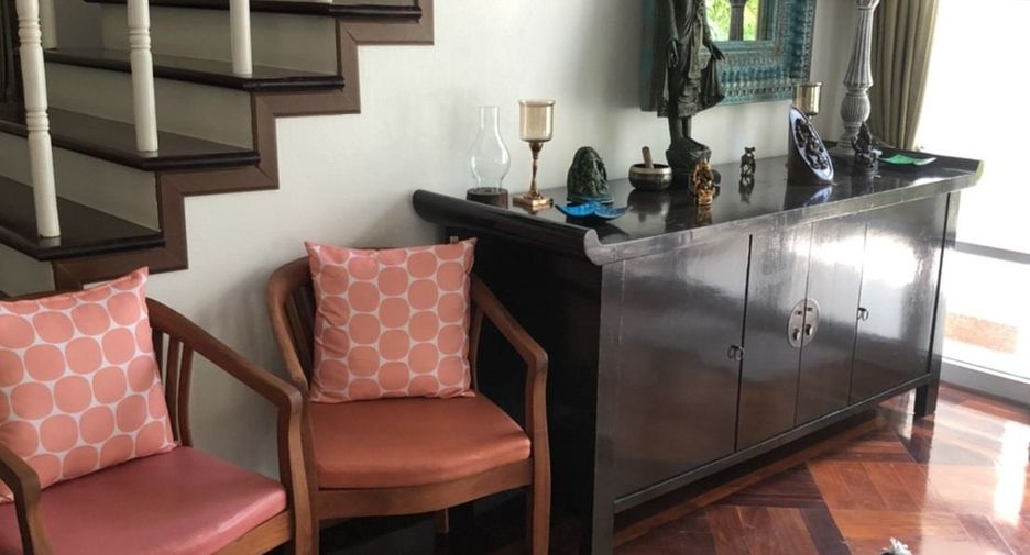 For sale and for rent 4 bedrooms house in Hang Dong, Chiang Mai