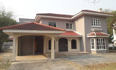出租 3 卧室 独立屋 在 Mueang Chiang Mai, Chiang Mai