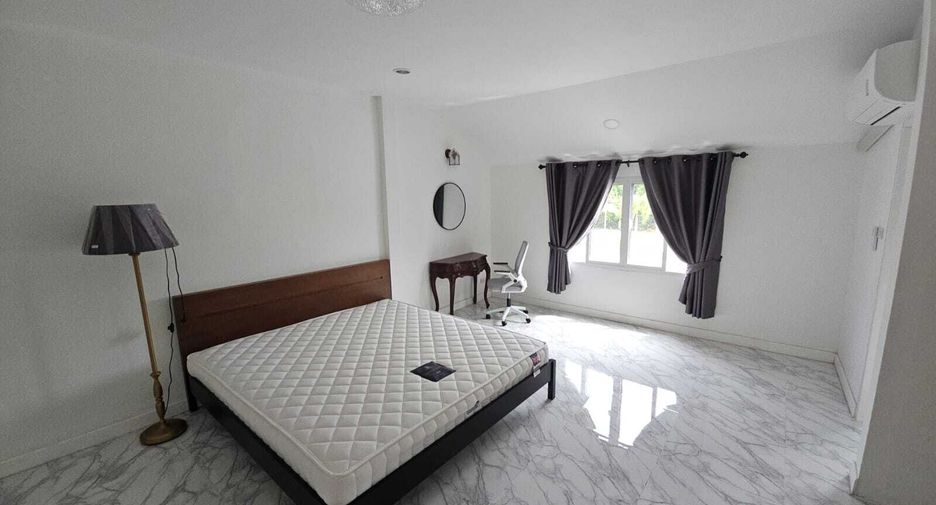For sale 3 bedrooms villa in Bang Lamung, Chonburi