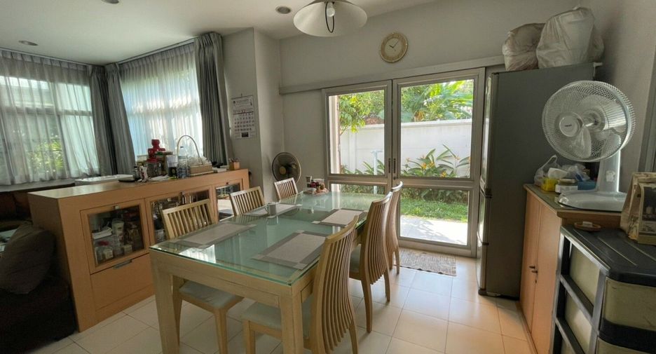For sale 3 bedrooms house in Lat Phrao, Bangkok