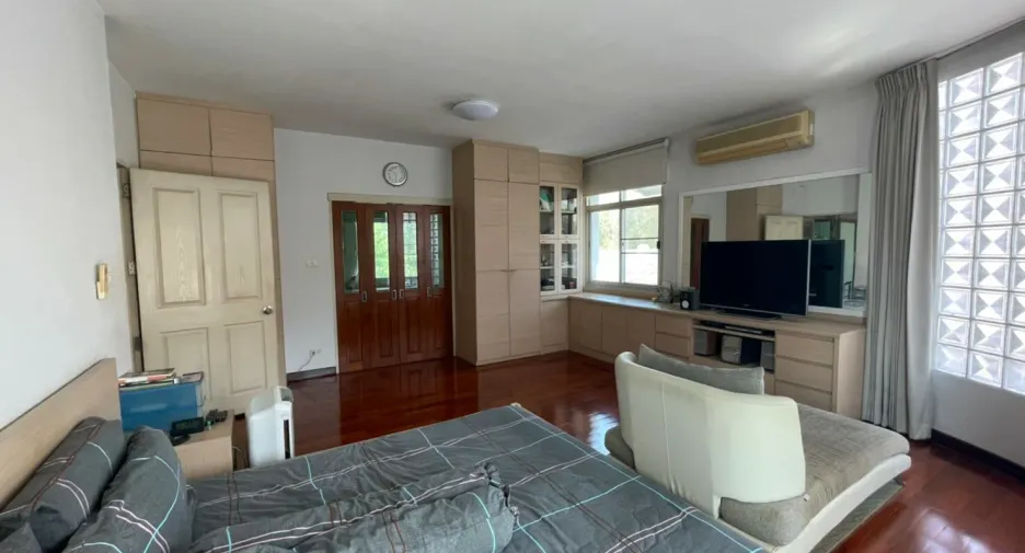 For sale 3 bedrooms house in Lat Phrao, Bangkok