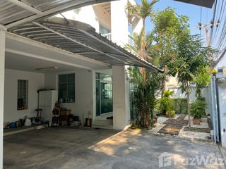 Haus zum Kauf mit 3 Zimmer in Lat Phrao, Bangkok