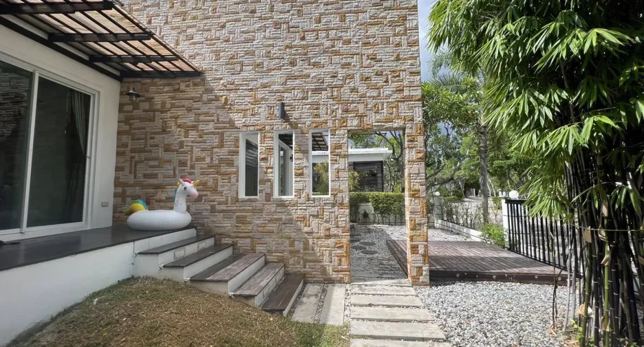 For sale and for rent 3 bedrooms villa in Hua Hin, Prachuap Khiri Khan