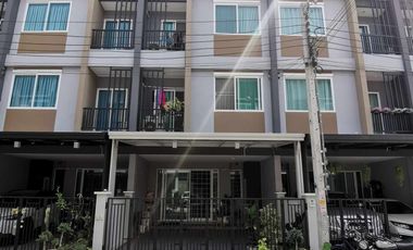 Продажа и аренда 3 спальни таунхаус в Пращет, Бангкок