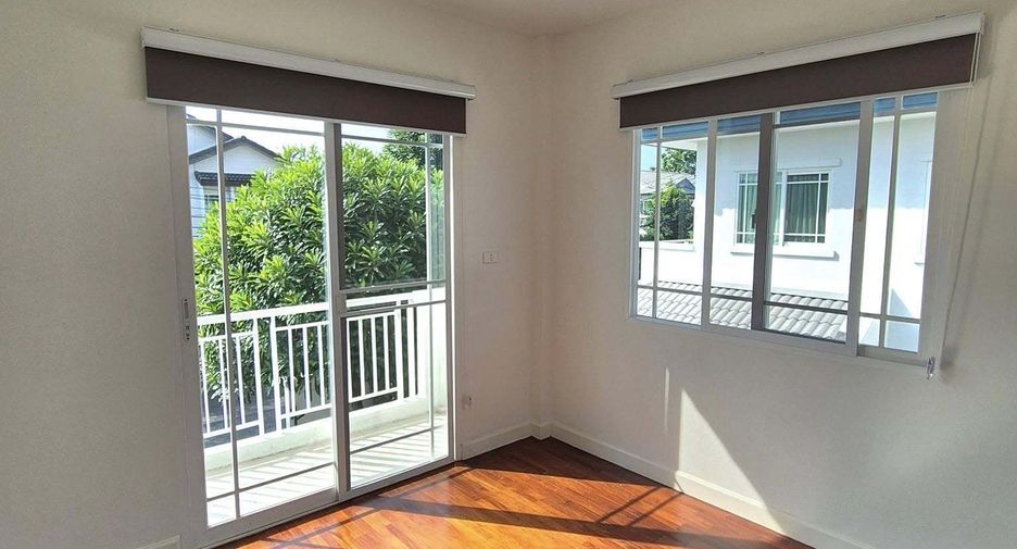 For rent 4 bedrooms house in Mueang Chiang Mai, Chiang Mai
