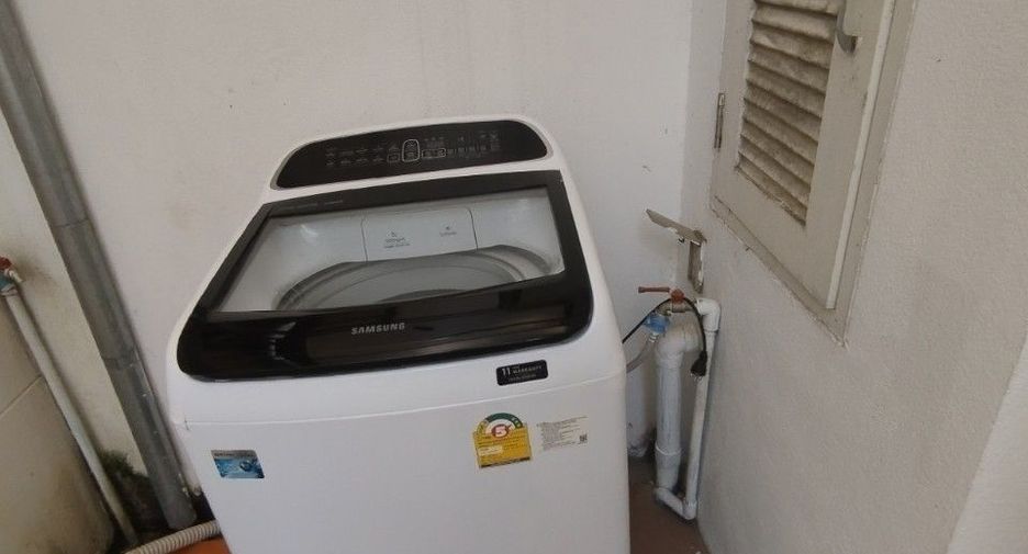 For rent 3 bedrooms townhouse in Mueang Chiang Mai, Chiang Mai