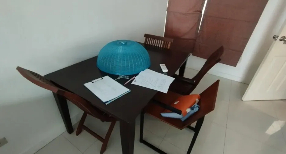 For rent 3 bedrooms townhouse in Mueang Chiang Mai, Chiang Mai