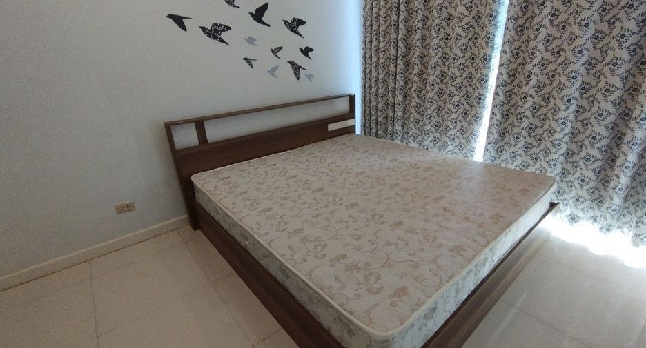 For rent 3 bedrooms townhouse in Mueang Chiang Mai, Chiang Mai