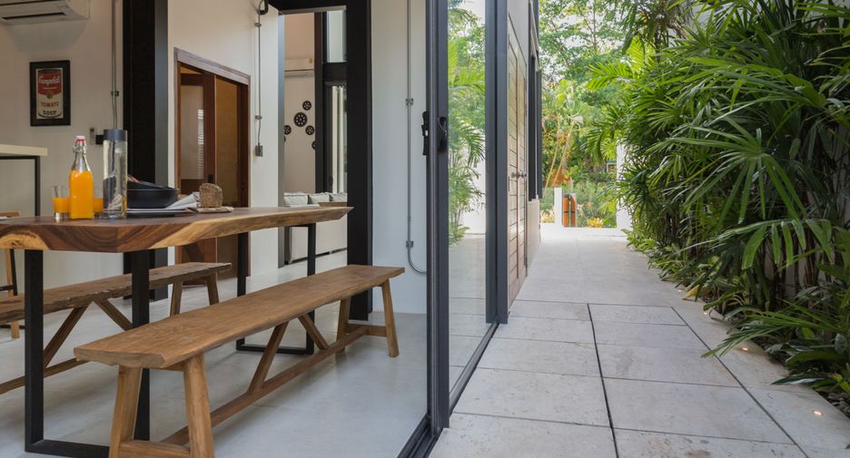 For rent 3 bedrooms townhouse in Ko Samui, Surat Thani