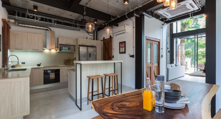 For rent 3 bedrooms townhouse in Ko Samui, Surat Thani