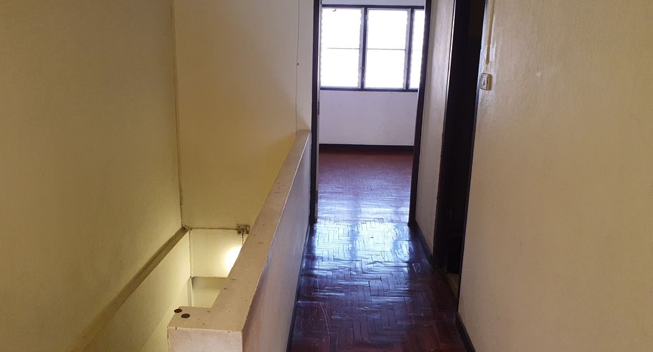 For sale 2 bedrooms townhouse in Mueang Chiang Mai, Chiang Mai
