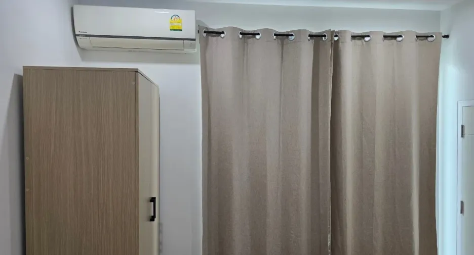 For sale 3 bedrooms townhouse in Wang Thonglang, Bangkok