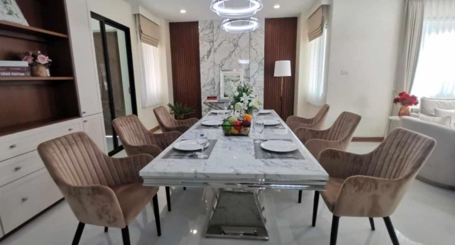 For sale 5 bedrooms house in Hang Dong, Chiang Mai