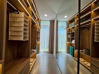 For sale and for rent 3 bedrooms house in Saphan Sung, Bangkok