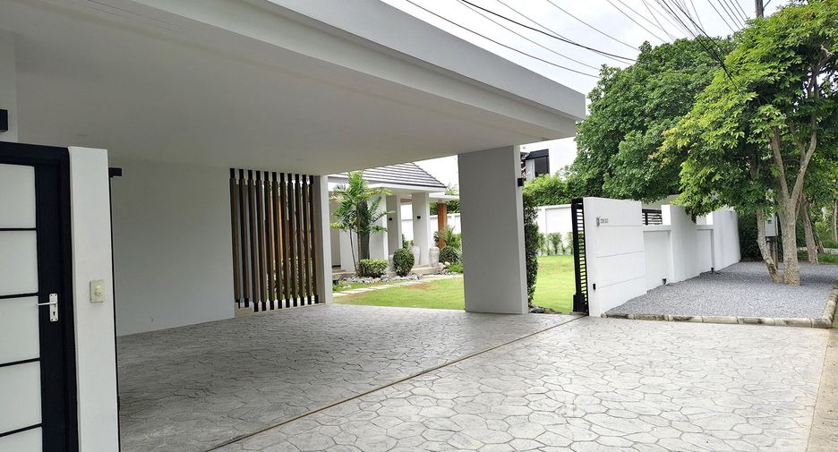 For sale and for rent 4 bedrooms villa in Hang Dong, Chiang Mai