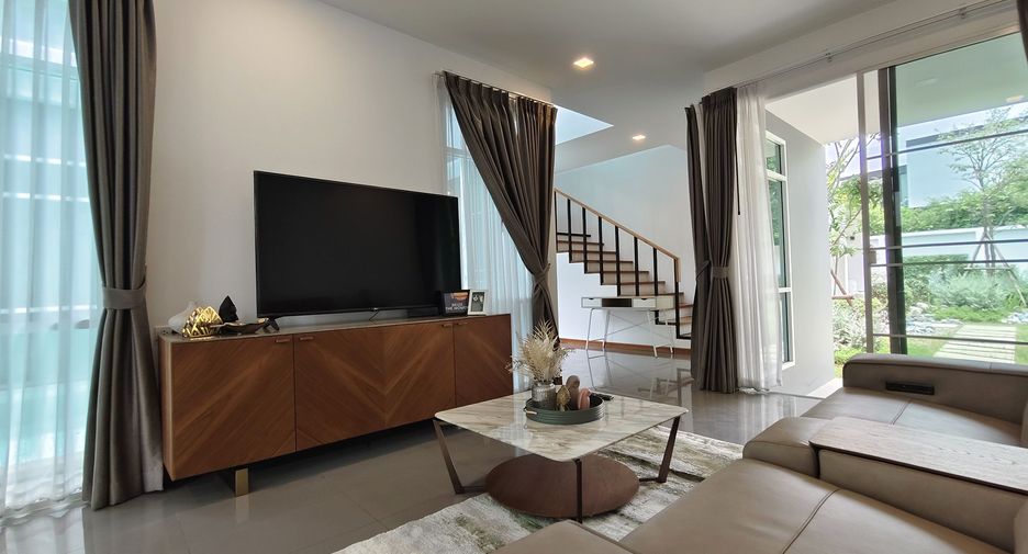 For sale 4 bedrooms villa in Hang Dong, Chiang Mai
