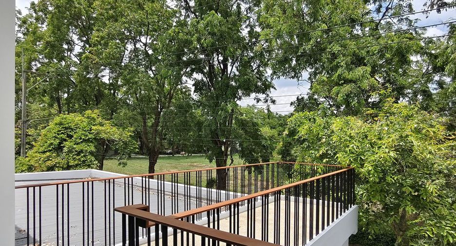 For sale 4 bedrooms villa in Hang Dong, Chiang Mai