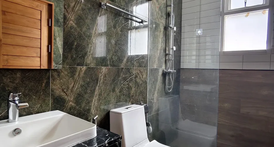 For sale 4 ベッドルーム villa in Hang Dong, Chiang Mai