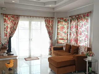 Аренда 3 спальни дом в Сан Кампаенг, Чианг Маи