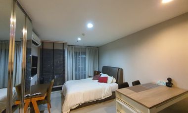 À vendre et à louer studio condo à Khlong Toei, Bangkok