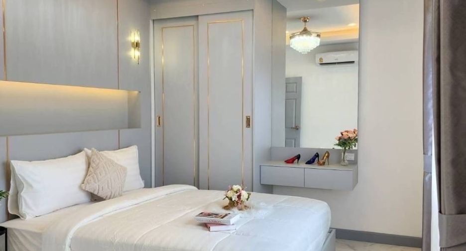 For sale 6 bedrooms villa in Bang Lamung, Chonburi
